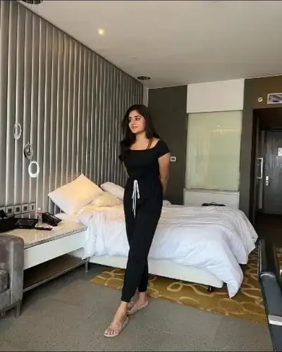 Call Girls Service in Faltu